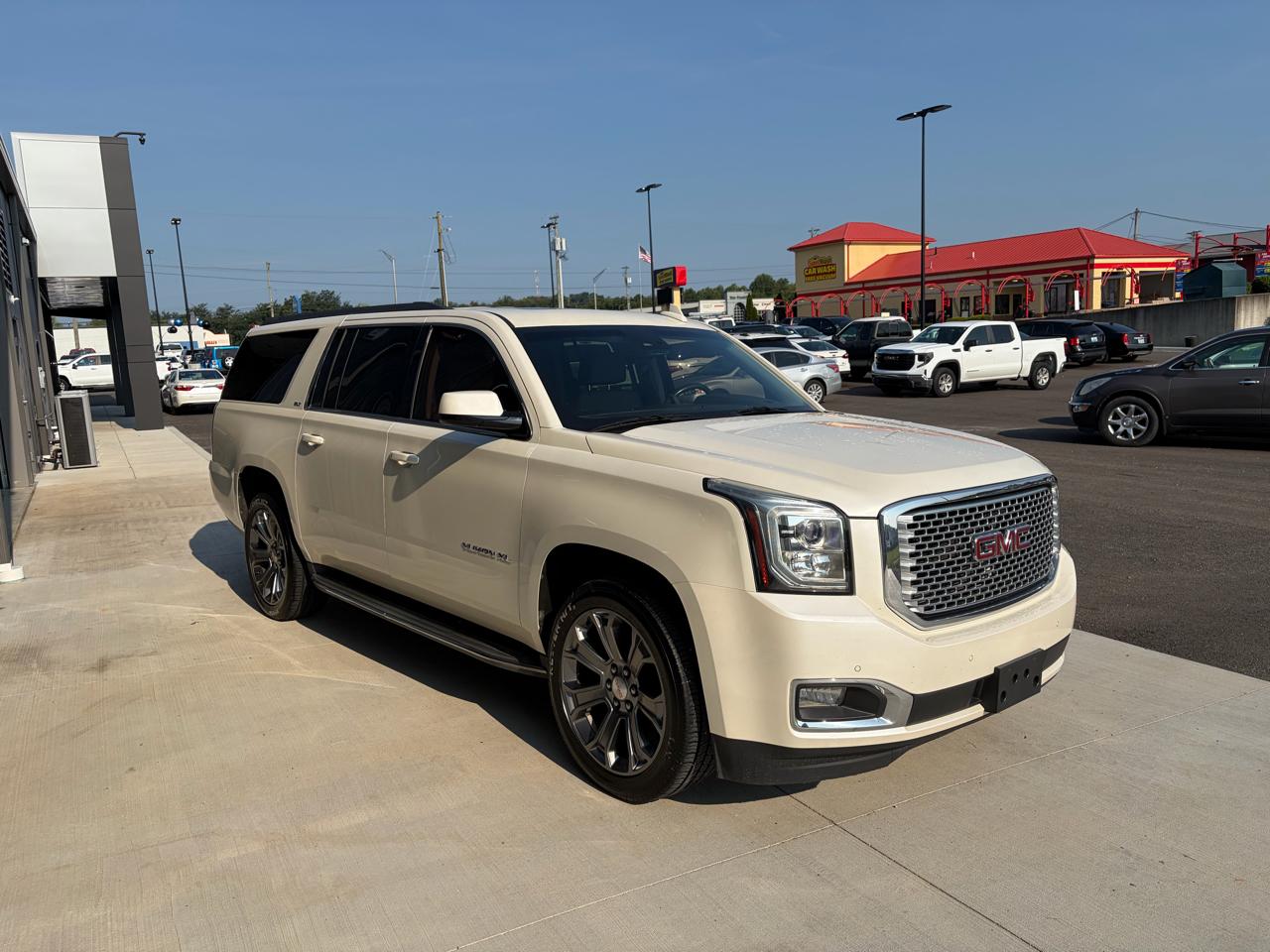 GMC Yukon XL 4WD 4dr SLT 2015
