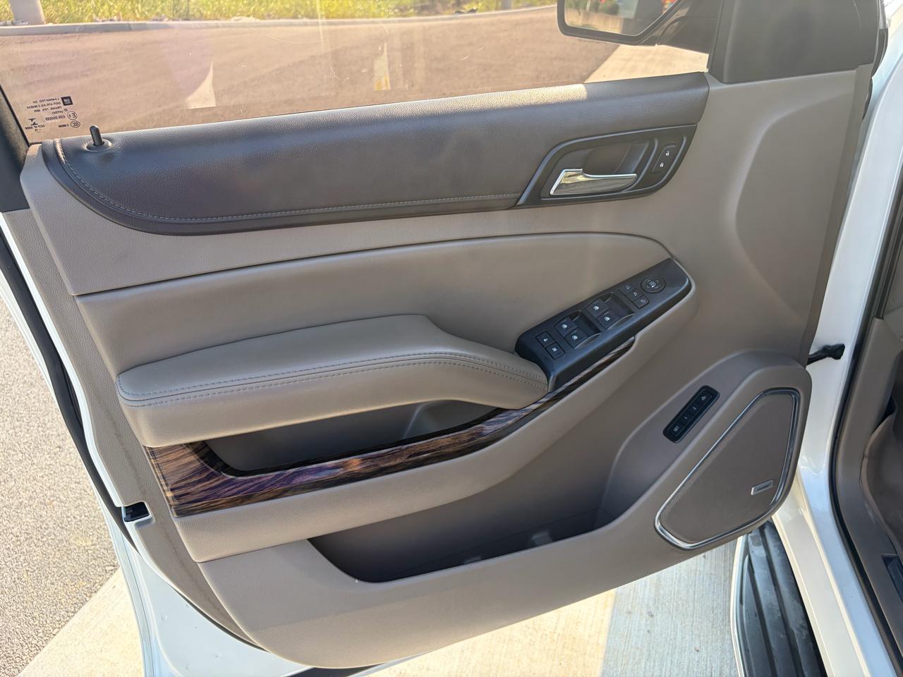 GMC Yukon XL 4WD 4dr SLT 2015
