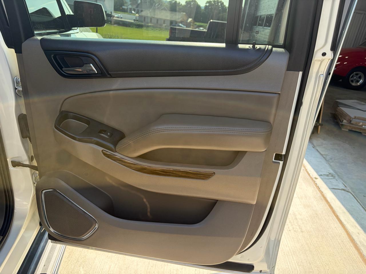 GMC Yukon XL 4WD 4dr SLT 2015