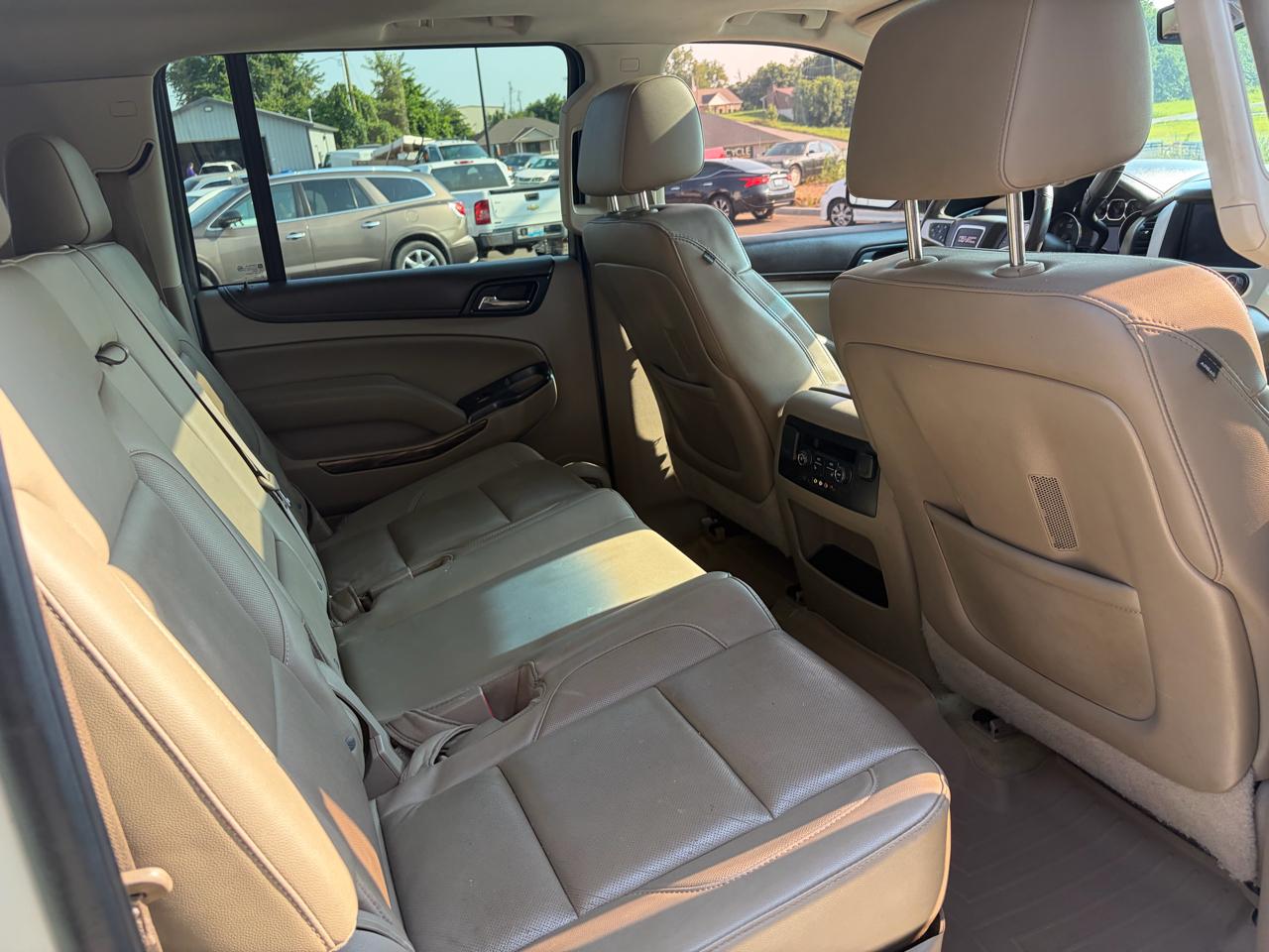 GMC Yukon XL 4WD 4dr SLT 2015