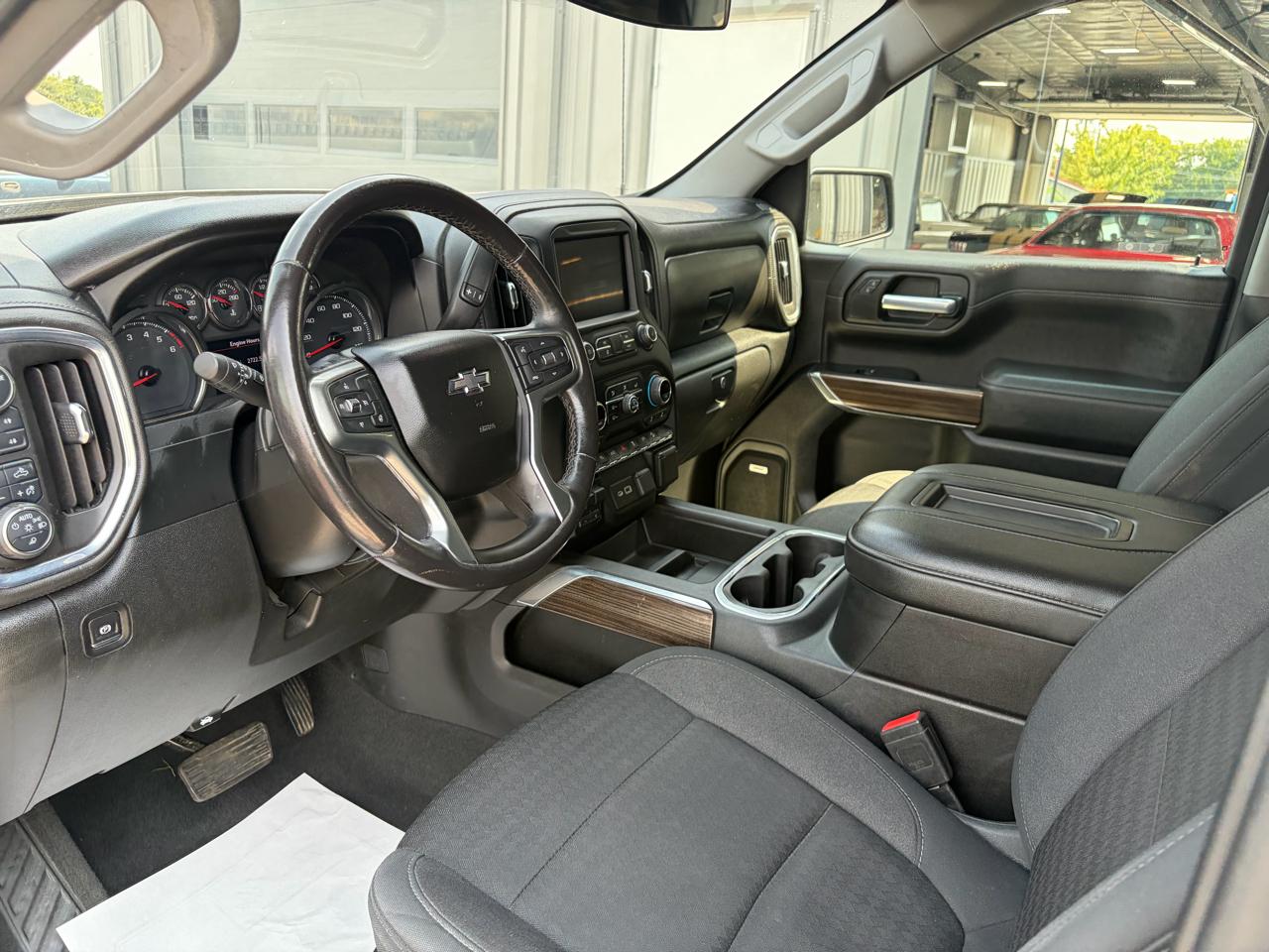 Chevrolet Silverado 1500 4WD Crew Cab 147" RST 2021