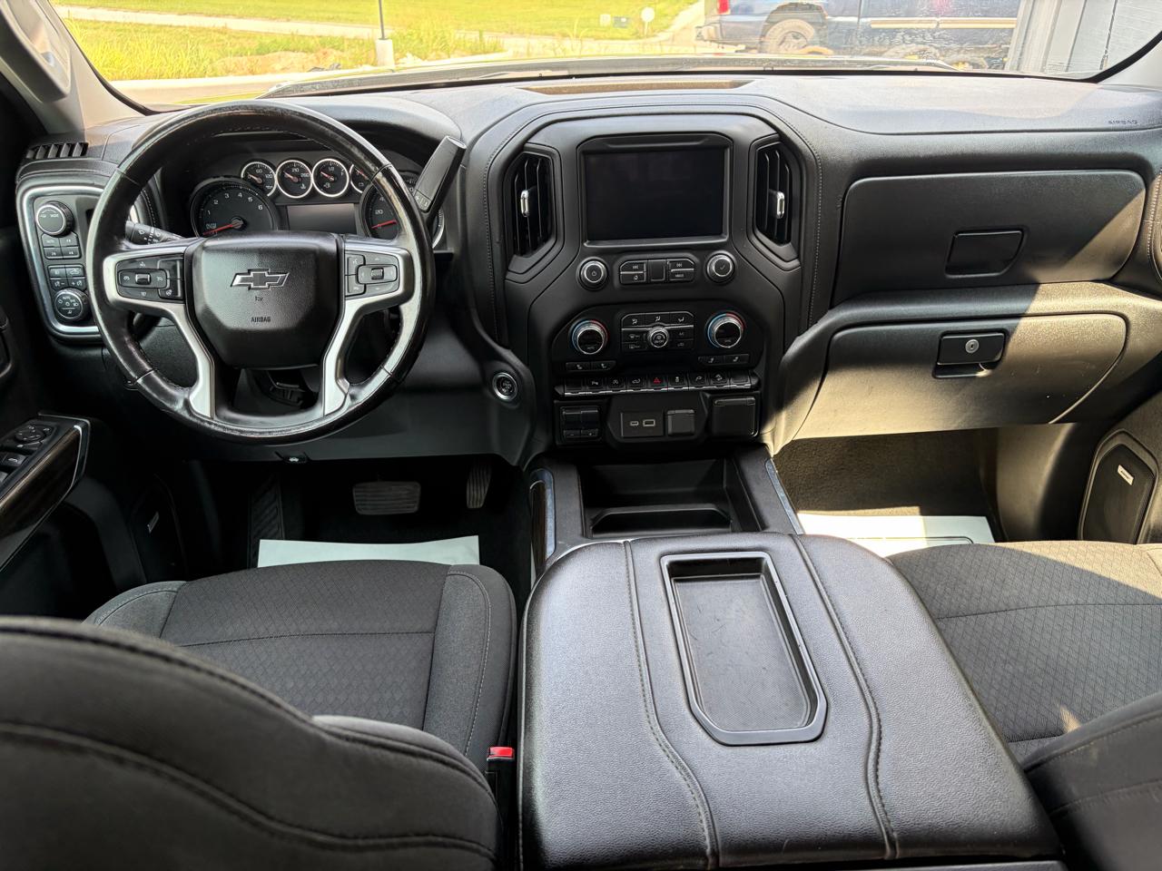 Chevrolet Silverado 1500 4WD Crew Cab 147" RST 2021