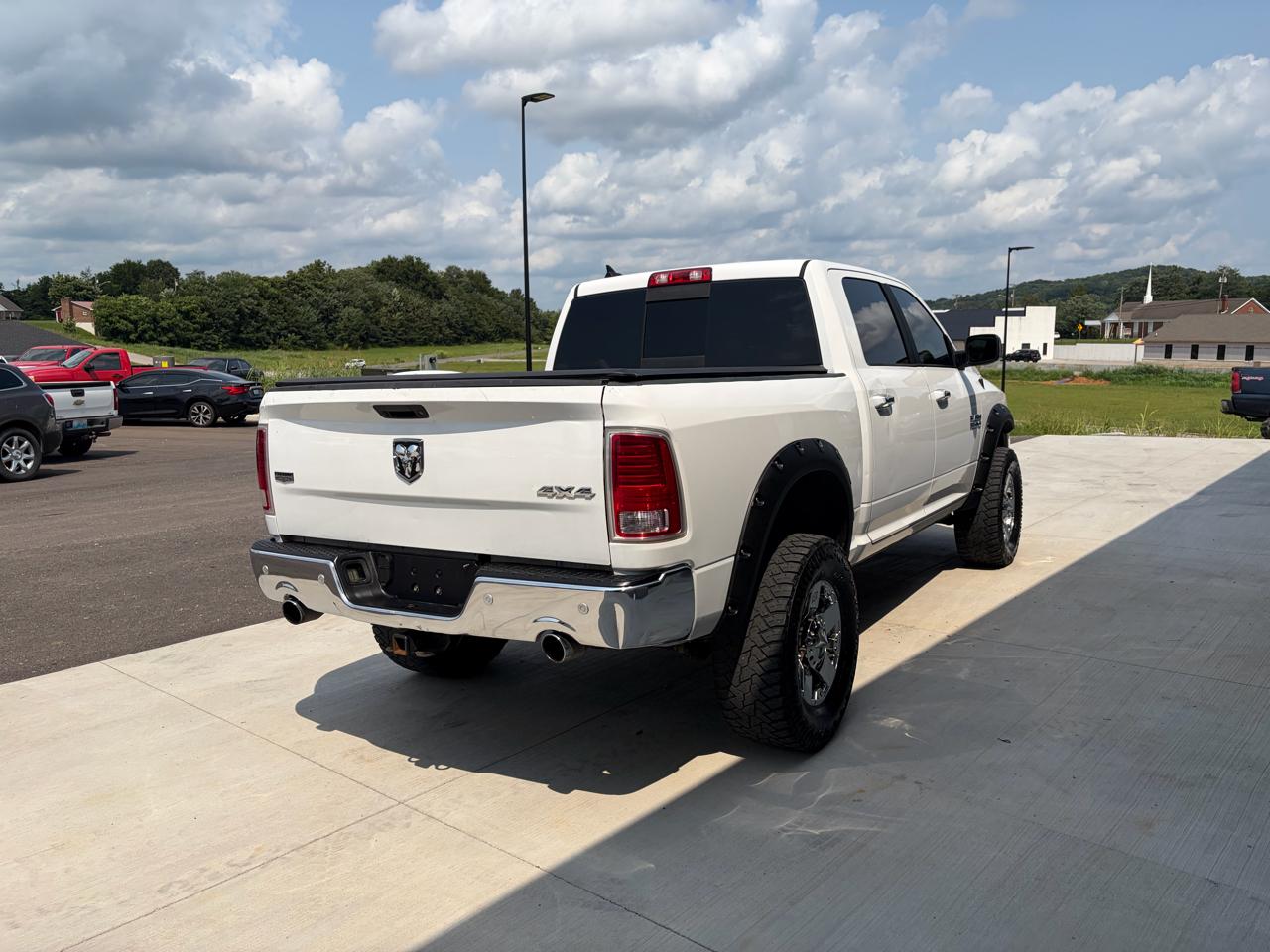 RAM 1500 Laramie 4x4 Crew Cab 5'7" Box 2017