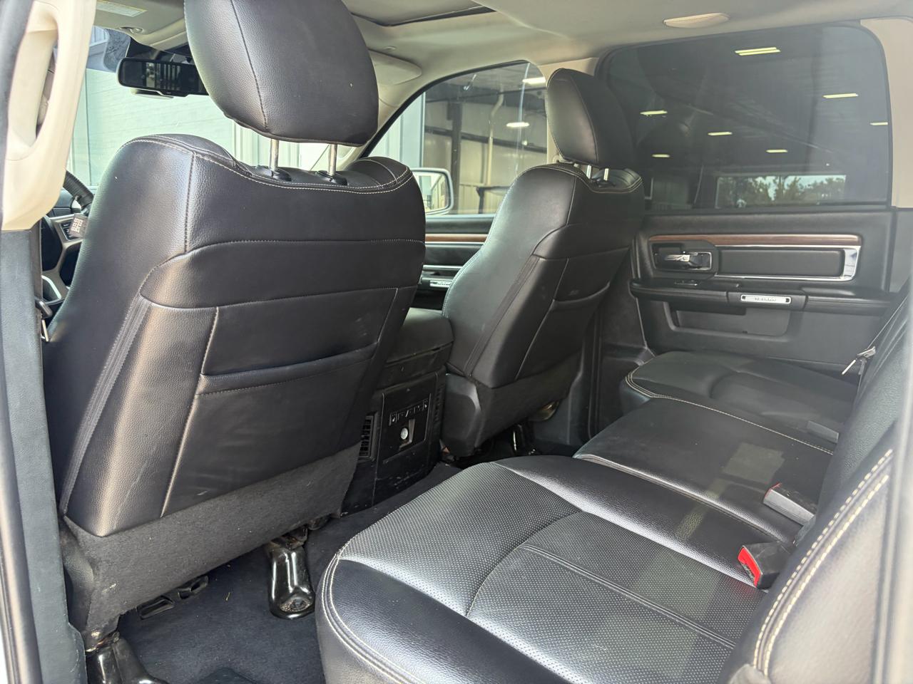 RAM 1500 Laramie 4x4 Crew Cab 5'7" Box 2017