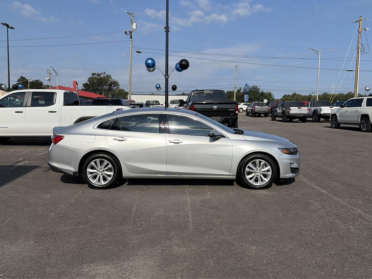 Chevrolet Malibu 4dr Sdn LT 2021