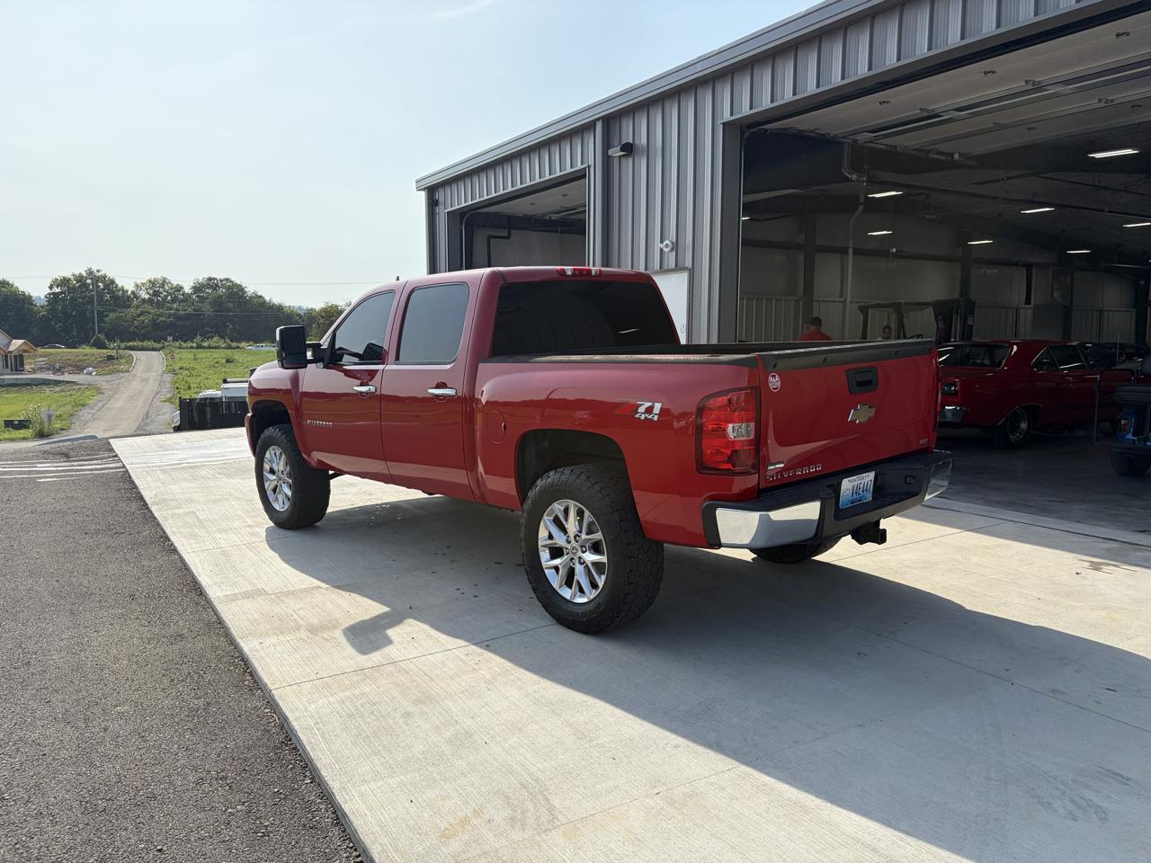 Chevrolet Silverado 1500 4WD Crew Cab 143.5" LTZ 2011