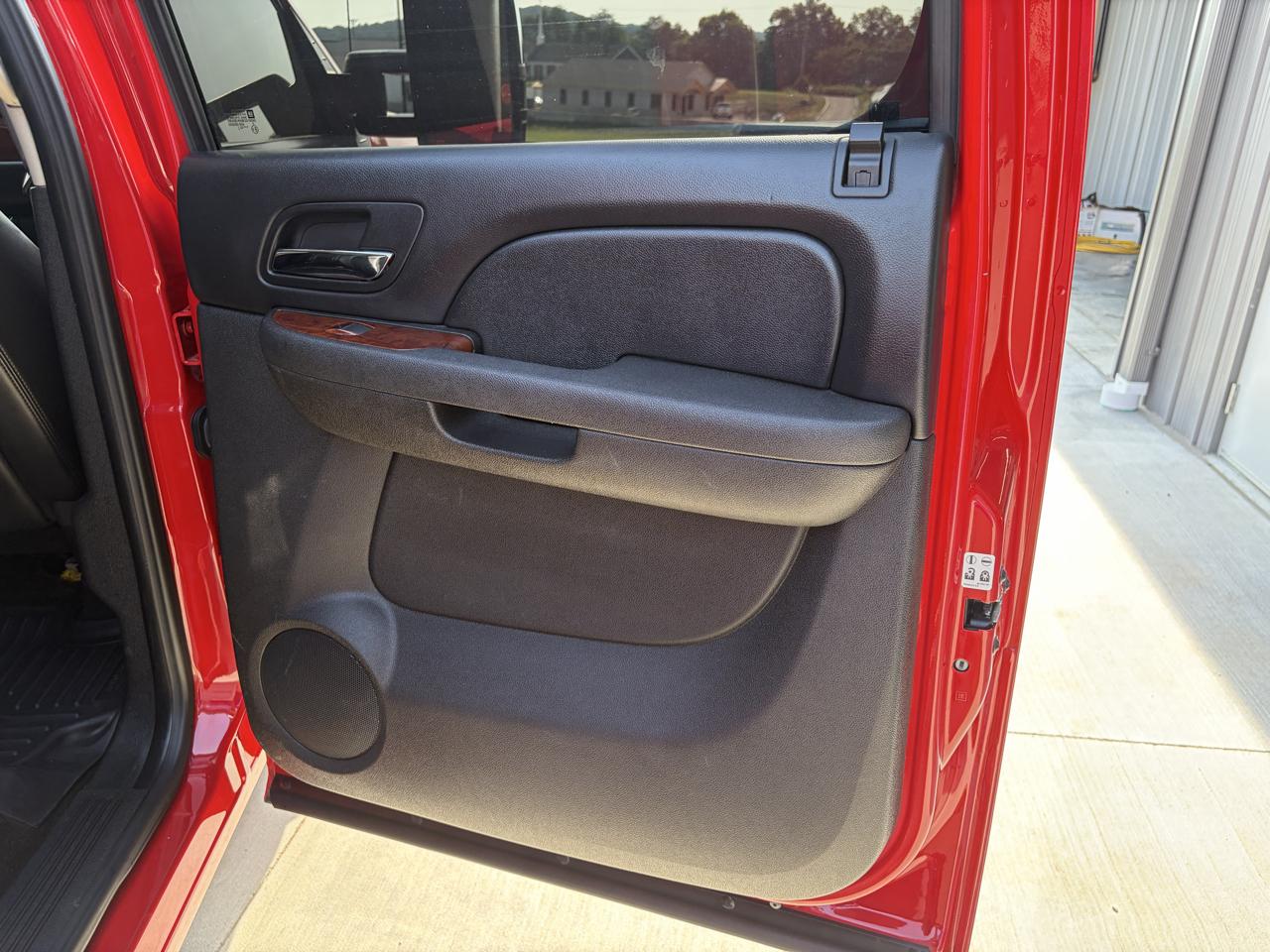 Chevrolet Silverado 1500 4WD Crew Cab 143.5" LTZ 2011