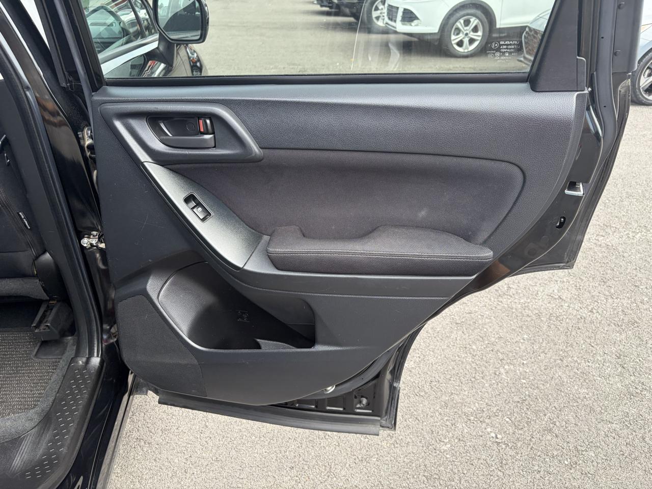 Subaru Forester 4dr CVT 2.5i Premium PZEV 2015