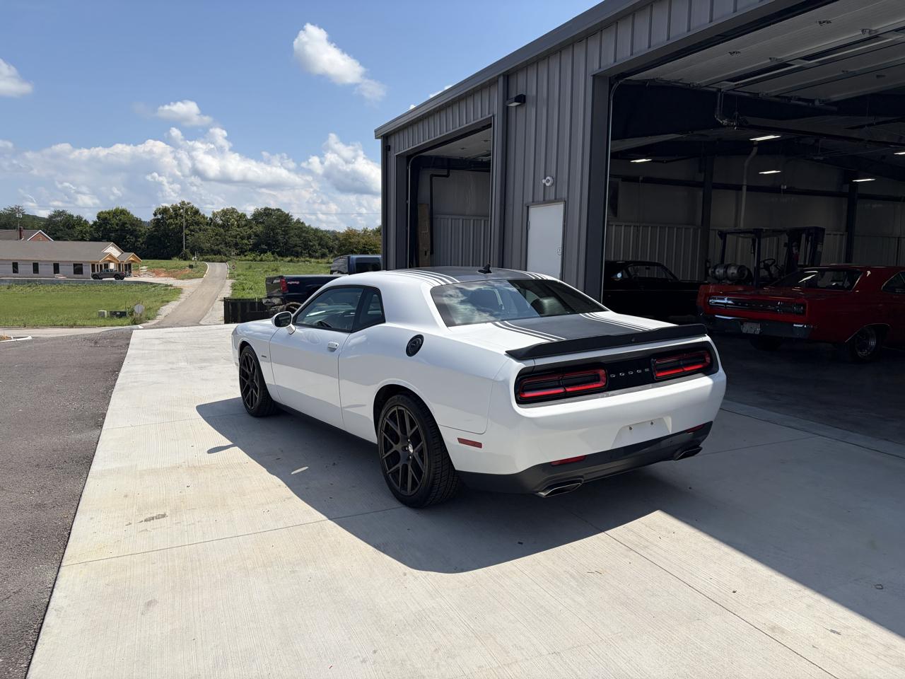 Dodge Challenger 2dr Cpe R/T Plus Shaker 2016