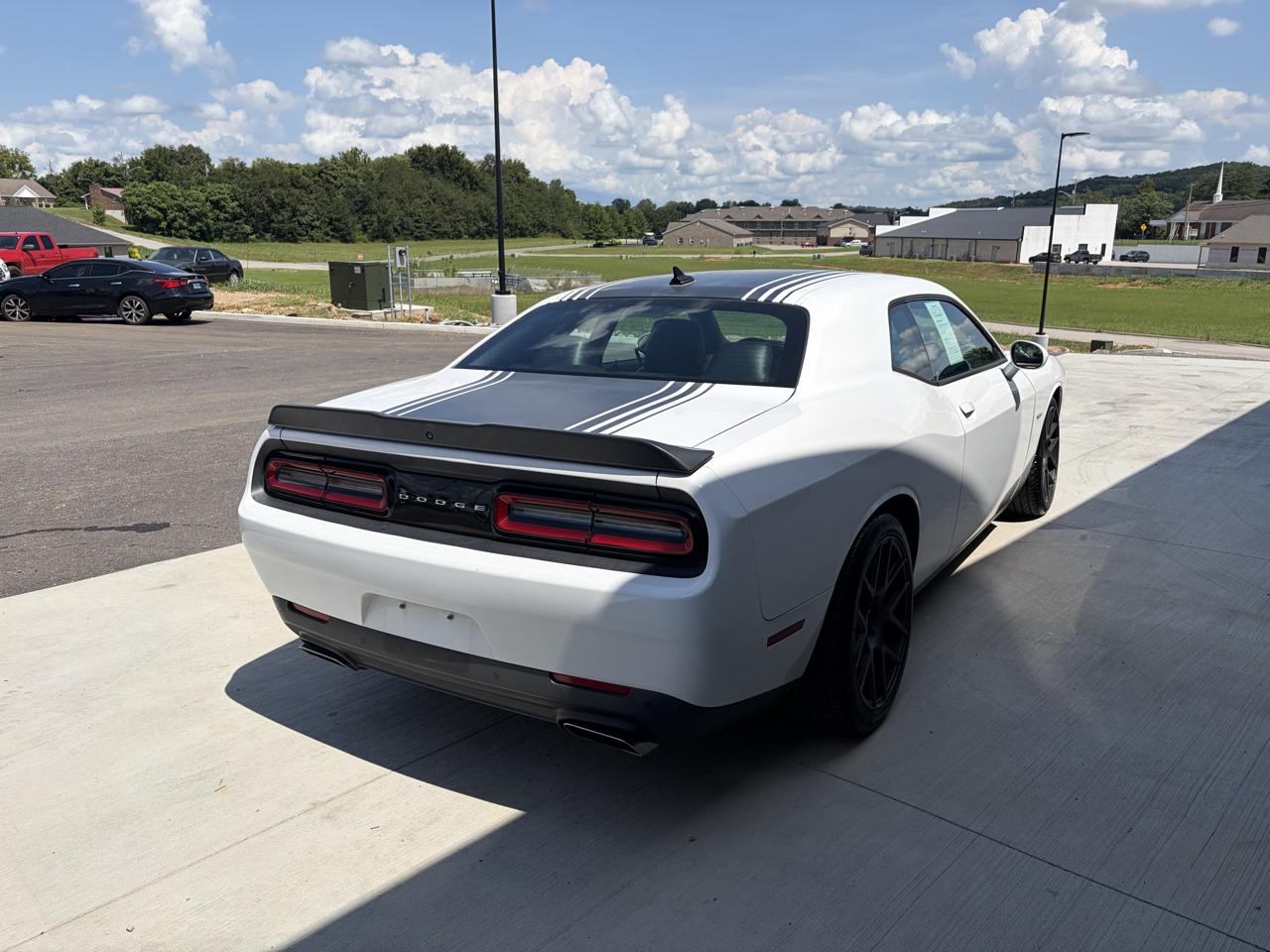 Dodge Challenger 2dr Cpe R/T Plus Shaker 2016