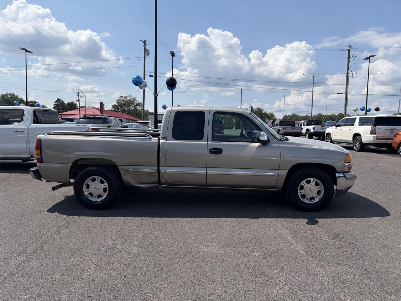 GMC New Sierra 1500 4dr Ext Cab 143.5" WB SLE 2000