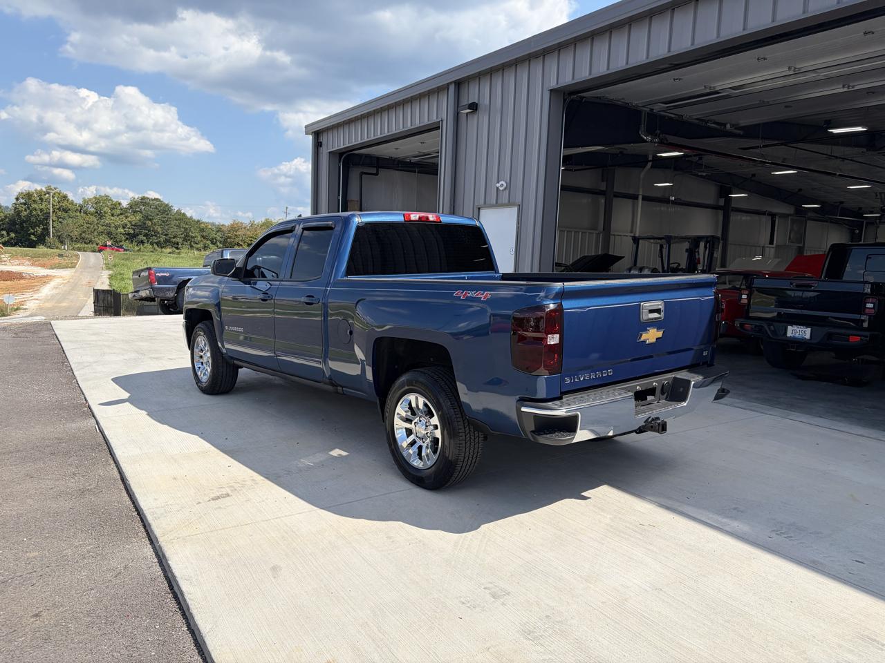 Chevrolet Silverado 1500 4WD Double Cab 143.5" LT w/1LT 2016