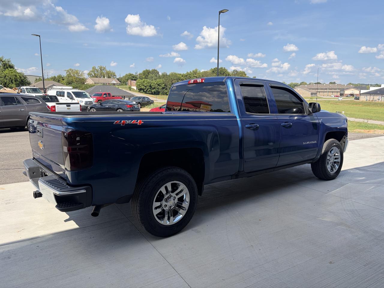 Chevrolet Silverado 1500 4WD Double Cab 143.5" LT w/1LT 2016