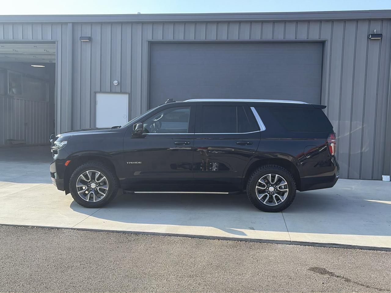 Chevrolet Tahoe 4WD 4dr LT 2022