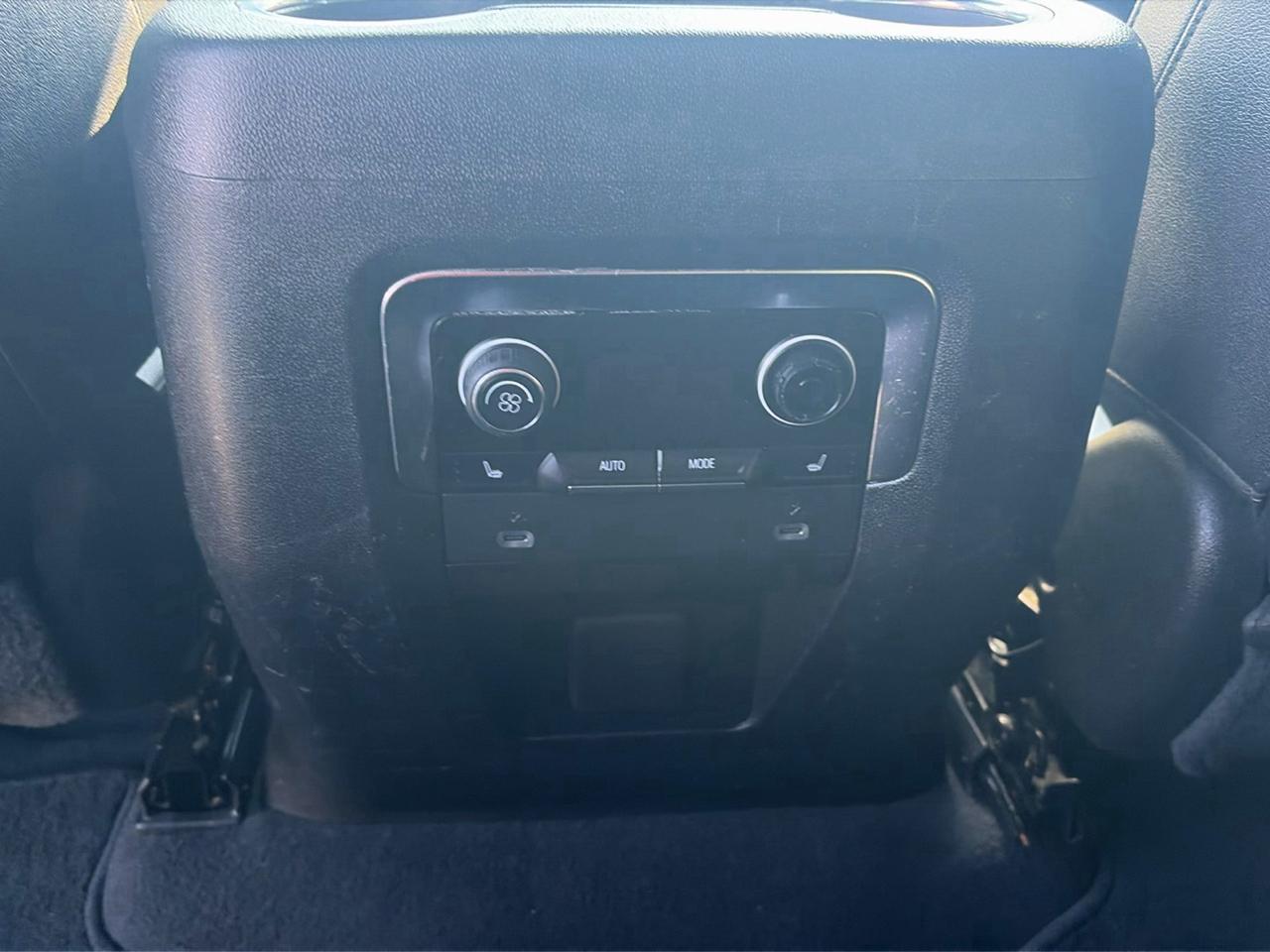Chevrolet Tahoe 4WD 4dr LT 2022