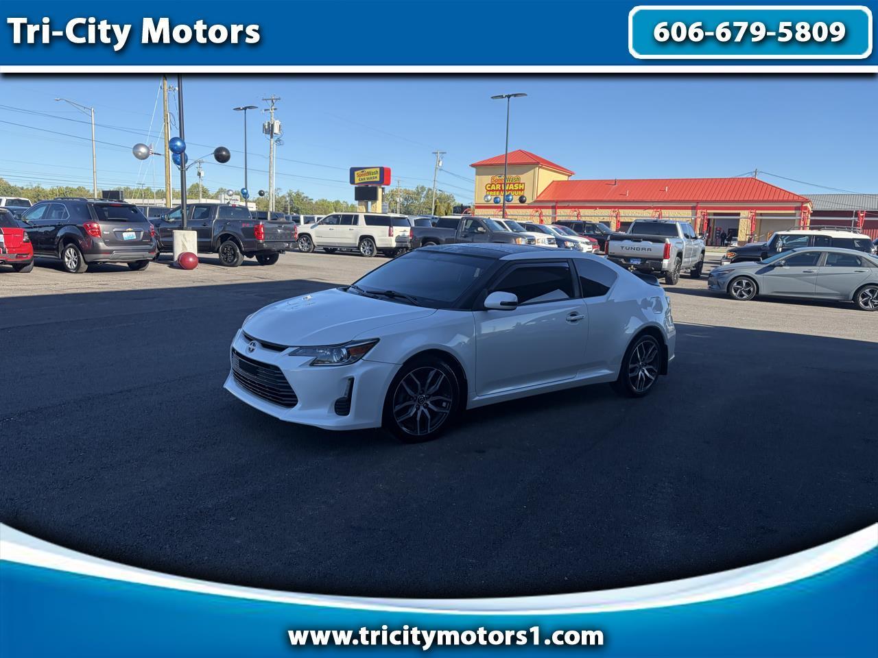 Scion tC 2dr HB Man (Natl) 2015