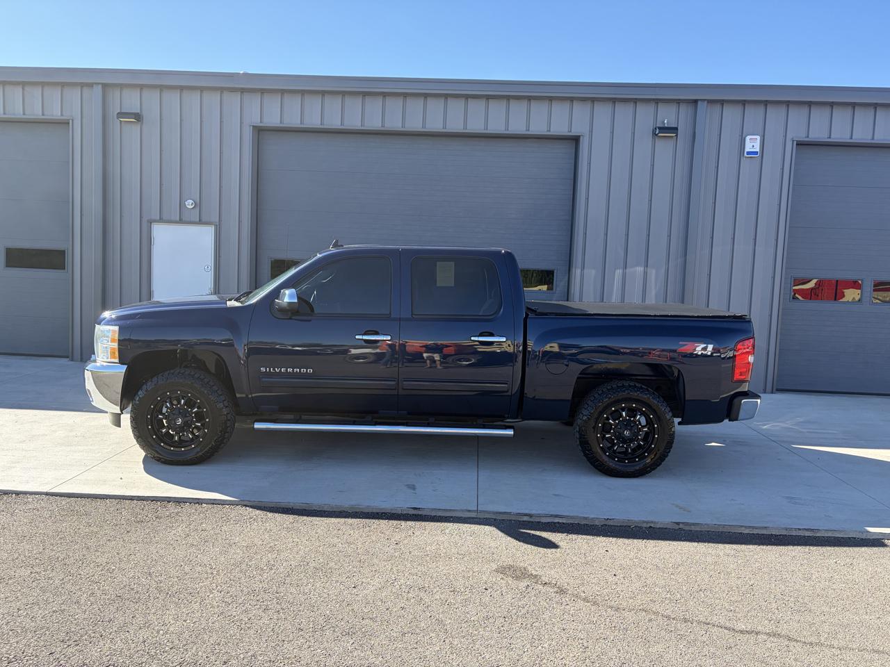 Chevrolet Silverado 1500 4WD Crew Cab 143.5" LT 2012