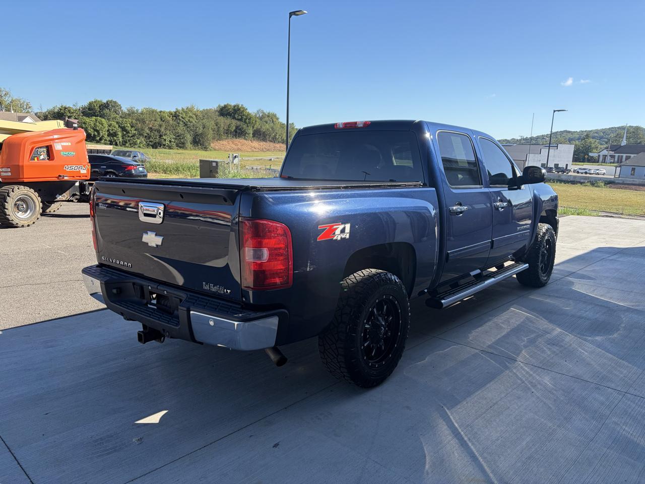 Chevrolet Silverado 1500 4WD Crew Cab 143.5" LT 2012