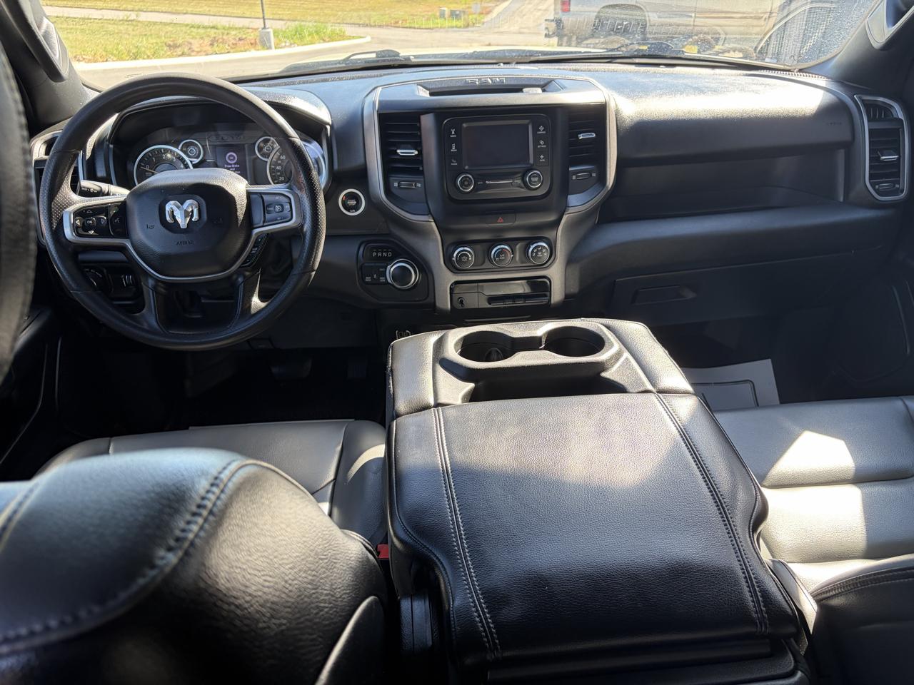 RAM 1500 Tradesman 4x4 Crew Cab 5'7" Box 2021