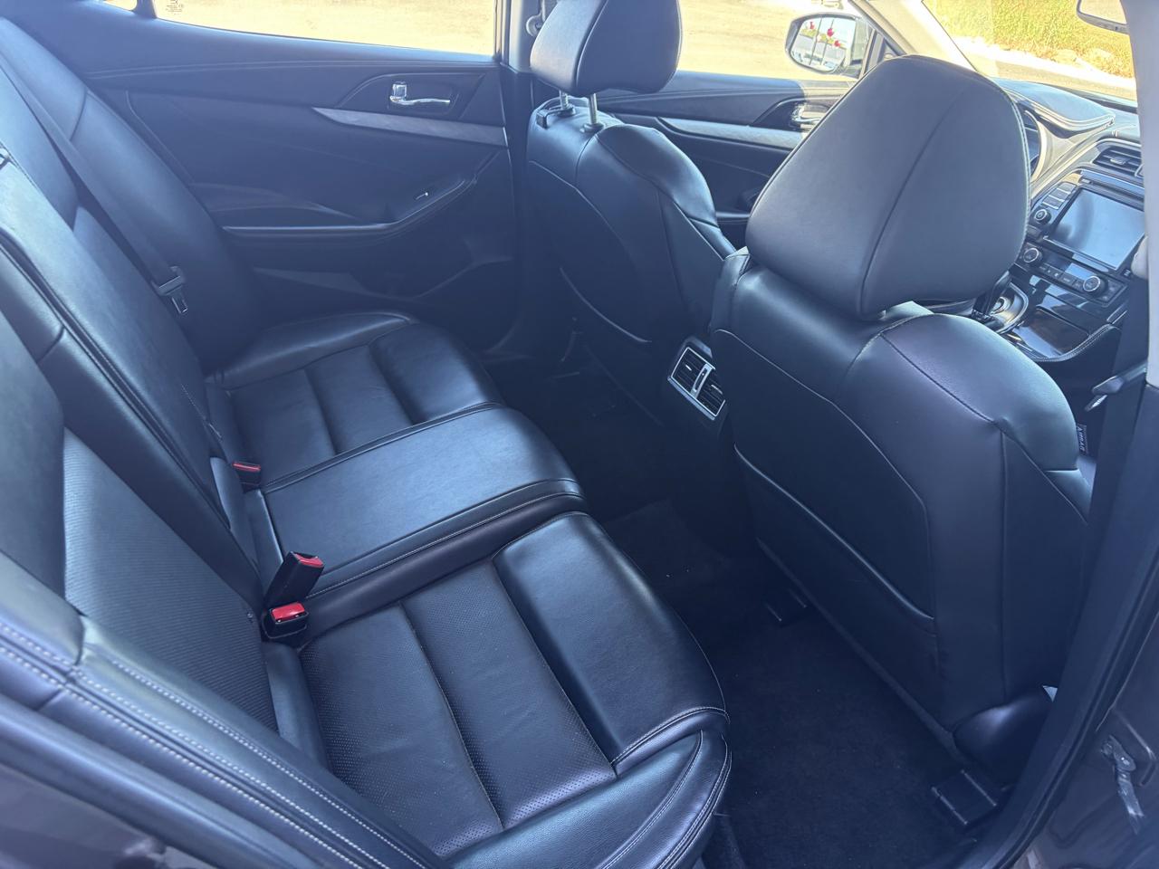 Nissan Maxima Platinum 3.5L 2017