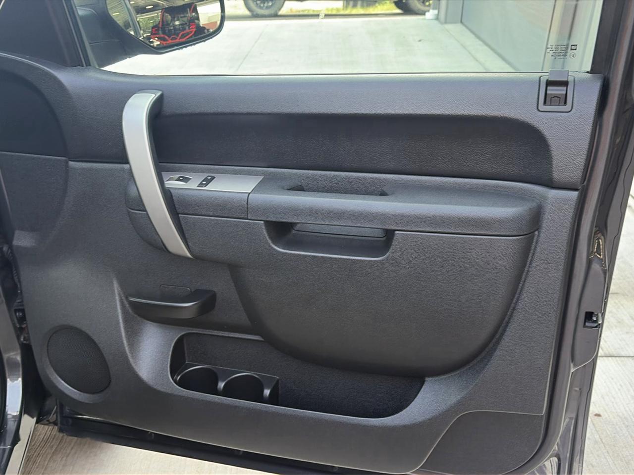 GMC Sierra 1500 2WD Reg Cab 119.0" SLE 2010