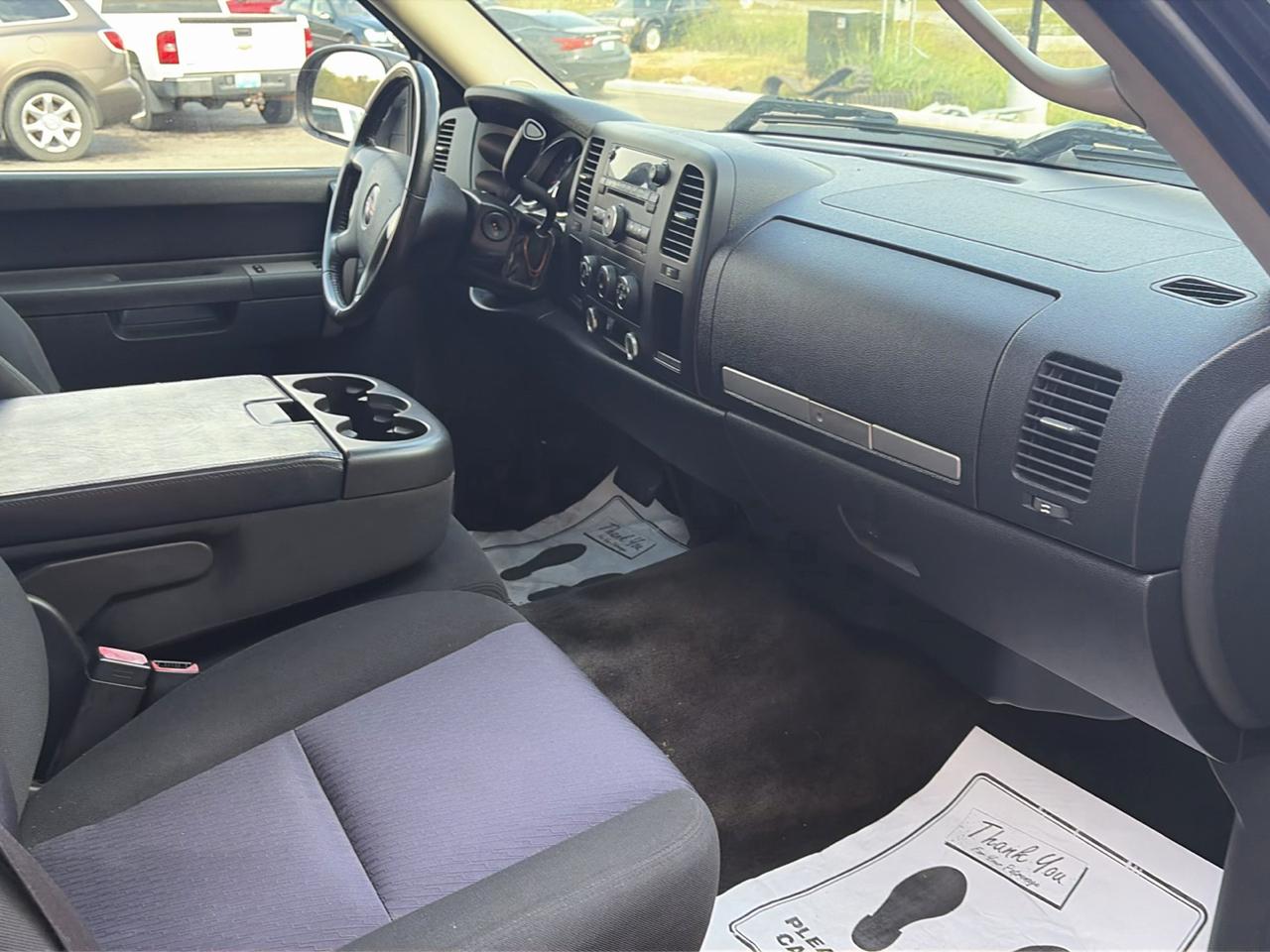 GMC Sierra 1500 2WD Reg Cab 119.0" SLE 2010