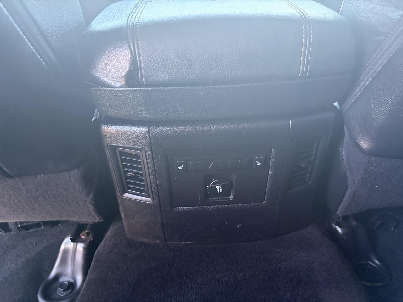 RAM 3500 4WD Crew Cab 169" Longhorn Limited 2014
