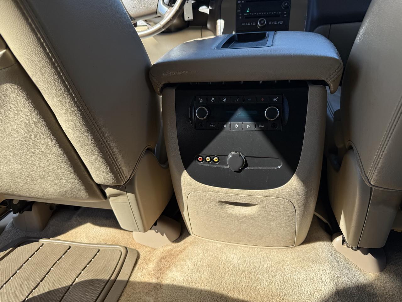 GMC Yukon 4WD 4dr 1500 SLT 2007