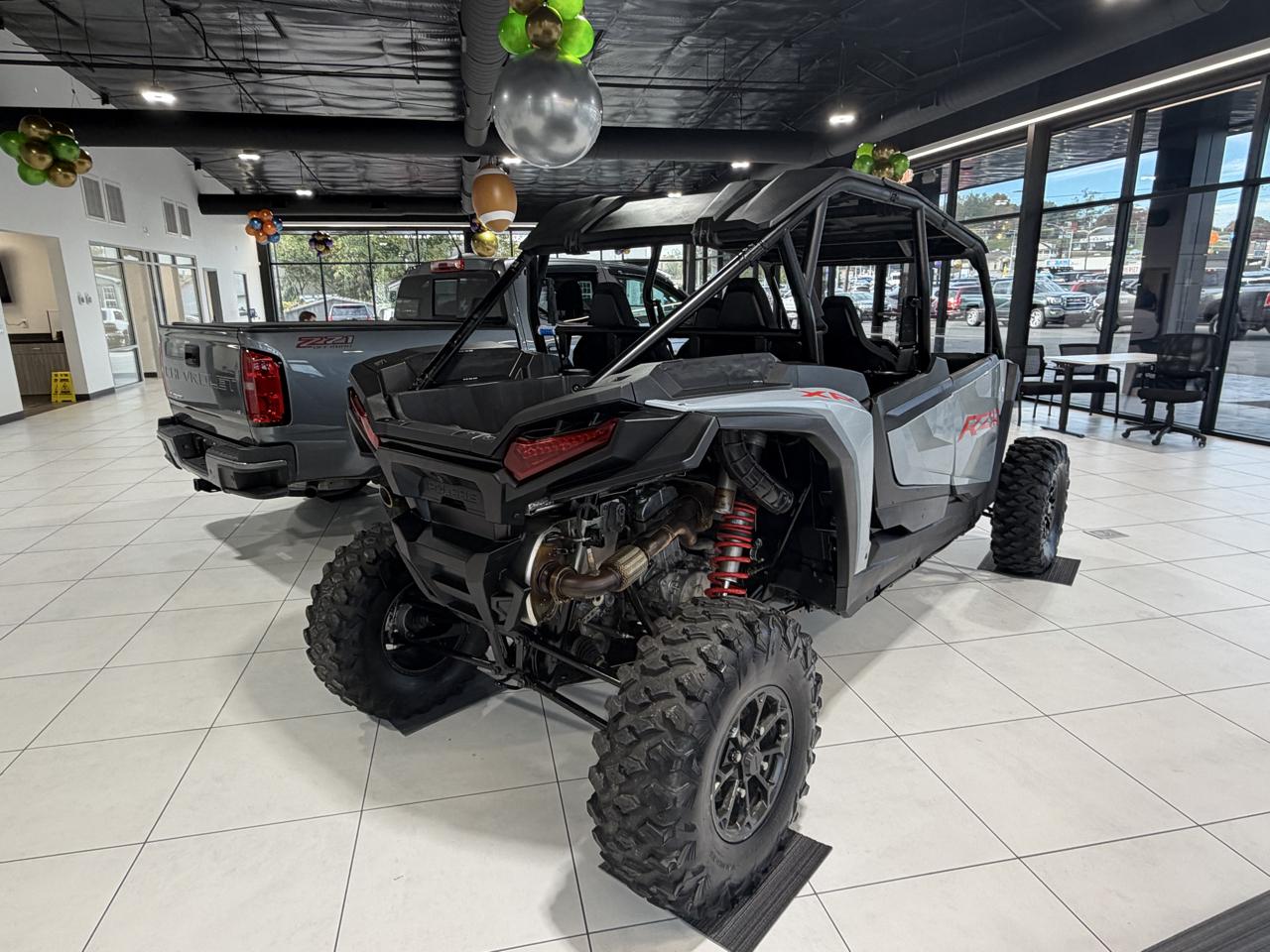 Polaris RZR 1000 XP  2025