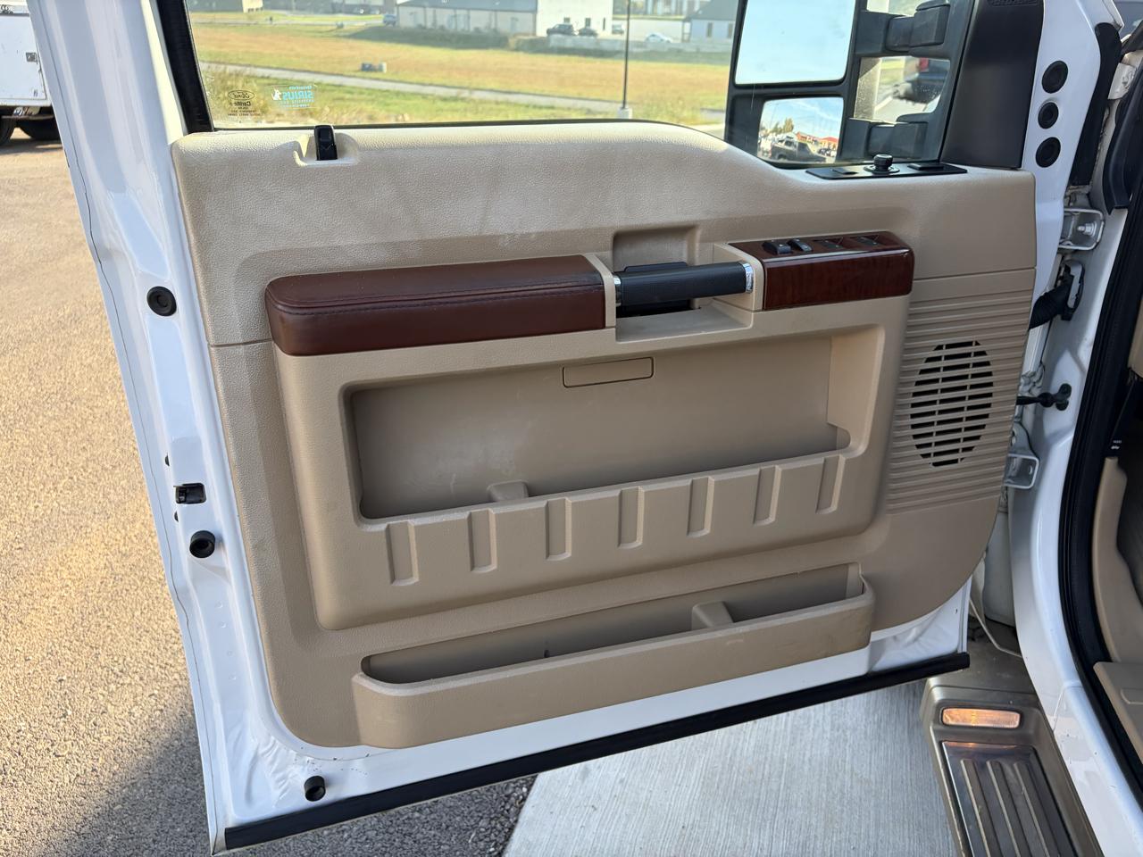 Ford Super Duty F-250 SRW 4WD Crew Cab 156" King Ranch 2012