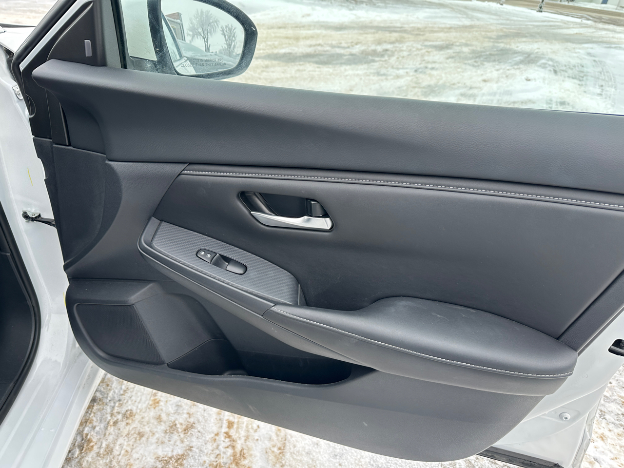 Nissan Sentra SV 2025