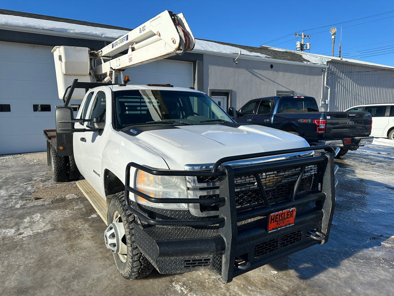 Chevrolet Silverado 3500HD Work Truck Ext. Cab Long Box 4WD 2011