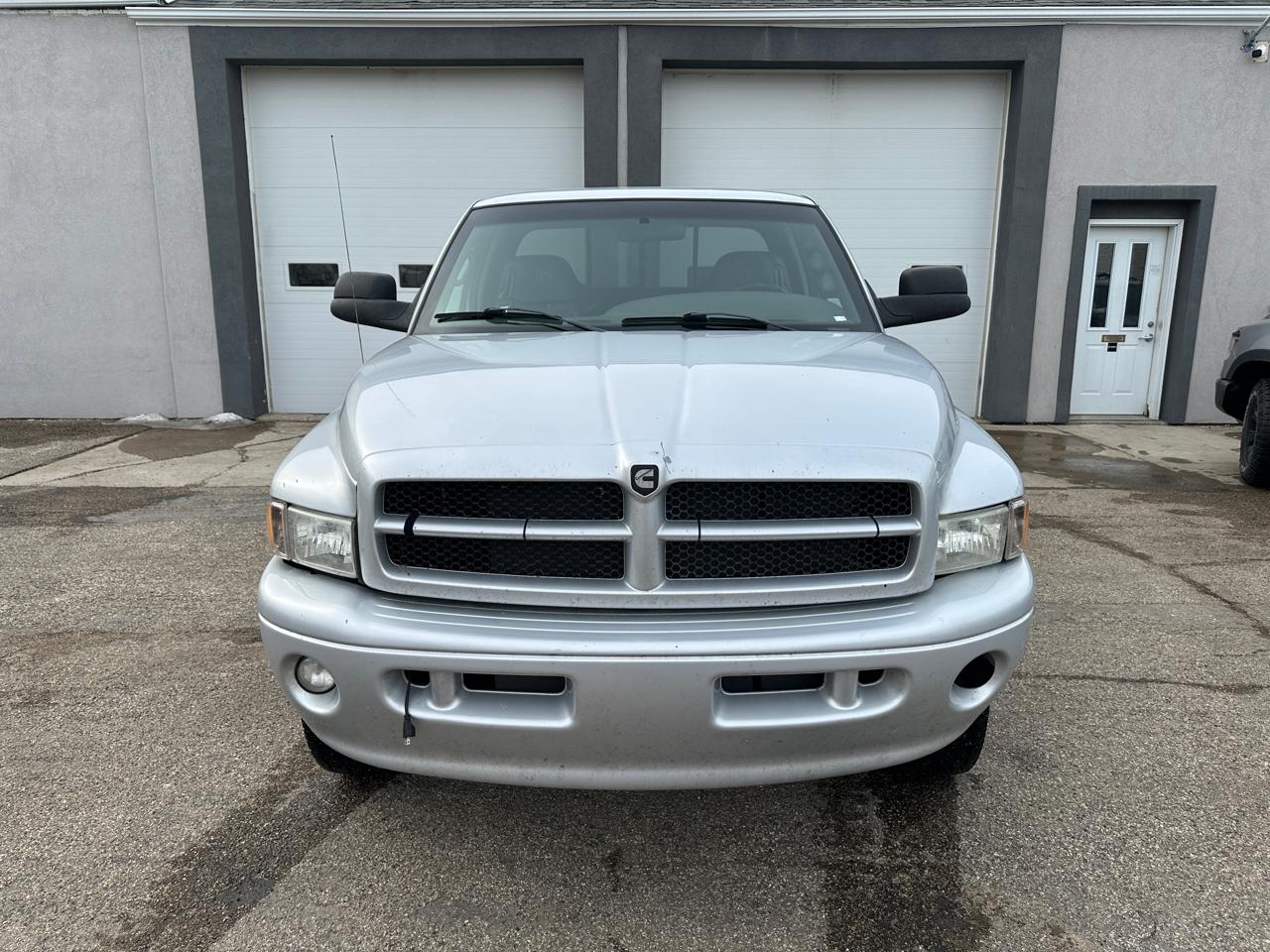 Dodge Ram 2500 Quad Cab 6.5-ft. Bed 4WD 1998