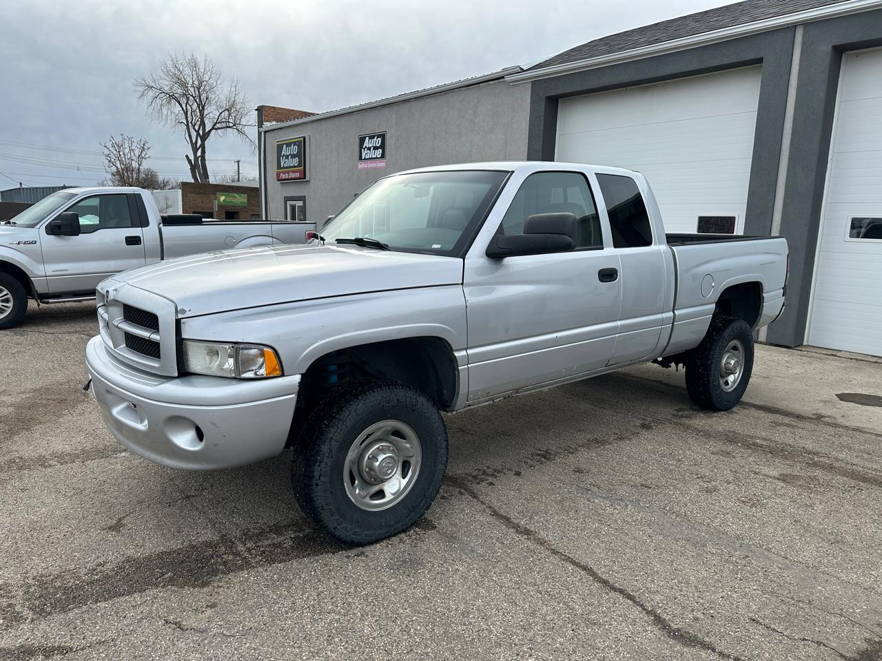 Dodge Ram 2500 Quad Cab 6.5-ft. Bed 4WD 1998