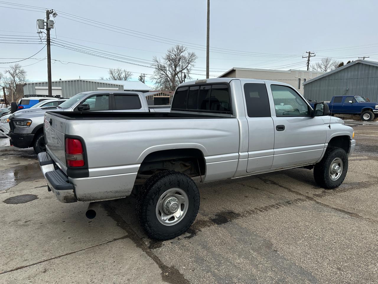 Dodge Ram 2500 Quad Cab 6.5-ft. Bed 4WD 1998