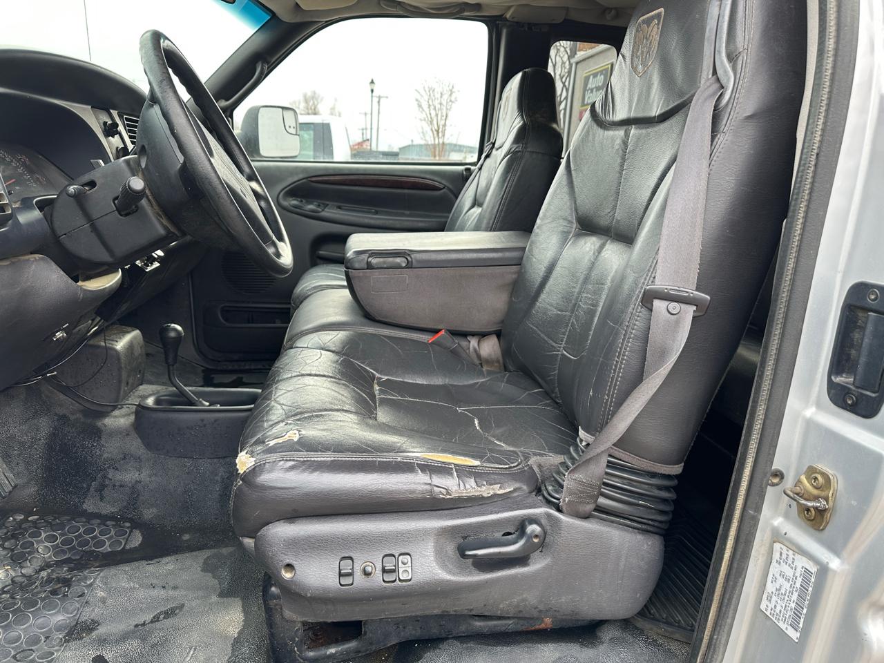 Dodge Ram 2500 Quad Cab 6.5-ft. Bed 4WD 1998