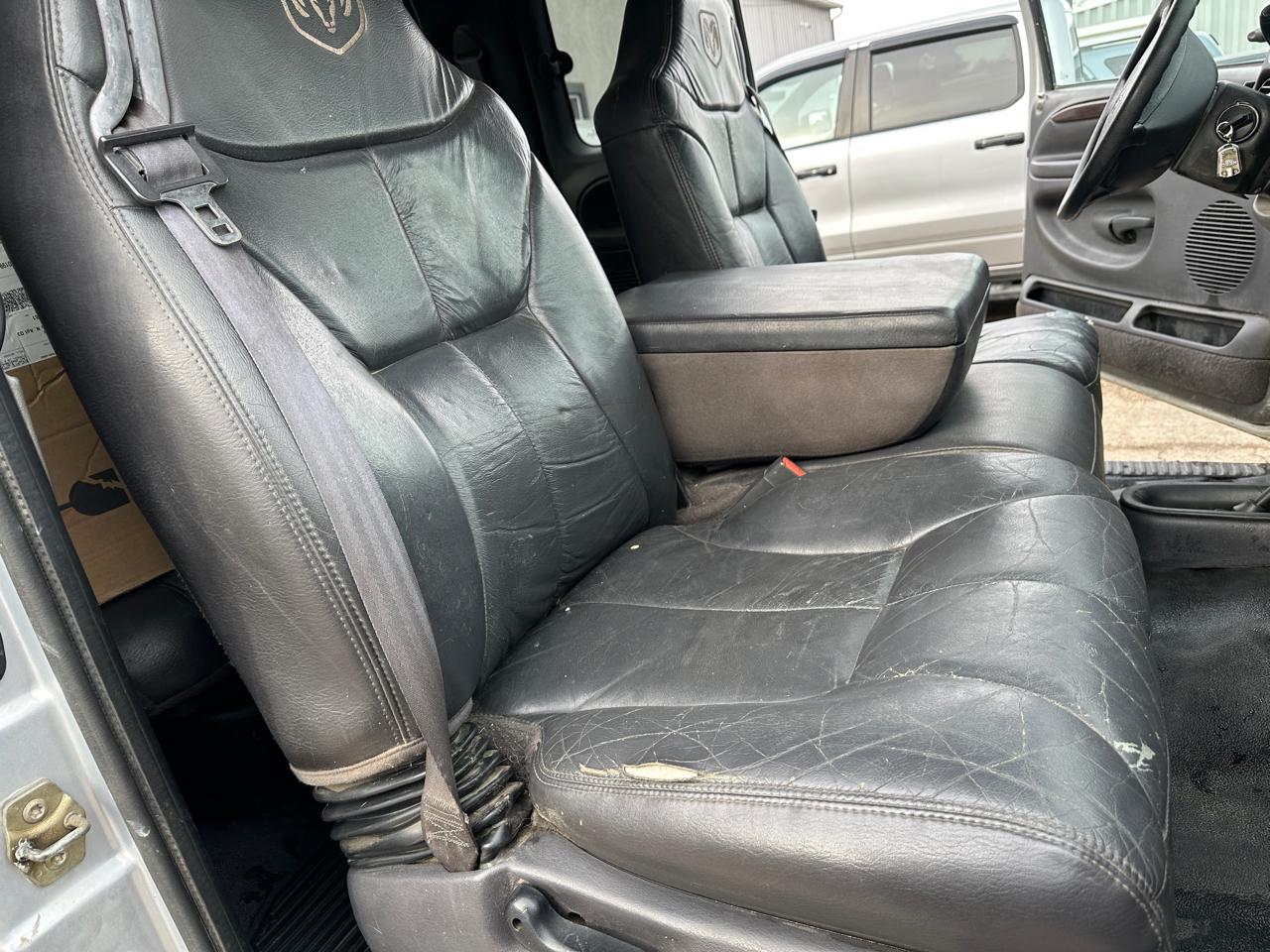 Dodge Ram 2500 Quad Cab 6.5-ft. Bed 4WD 1998