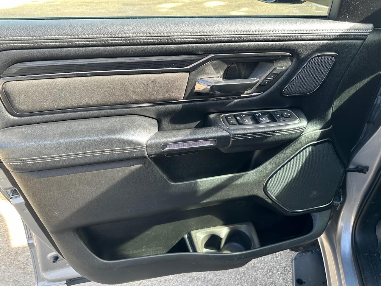 RAM 1500 Rebel Crew Cab 4WD 2023