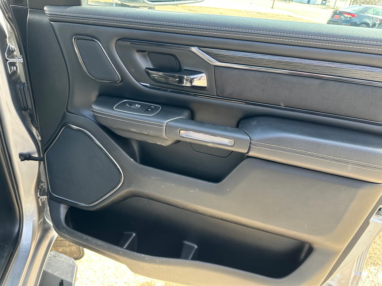 RAM 1500 Rebel Crew Cab 4WD 2023