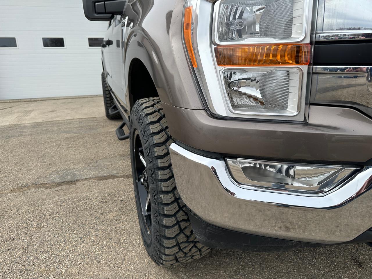 Ford F-150 XLT SuperCrew Short Bed 4WD 2022