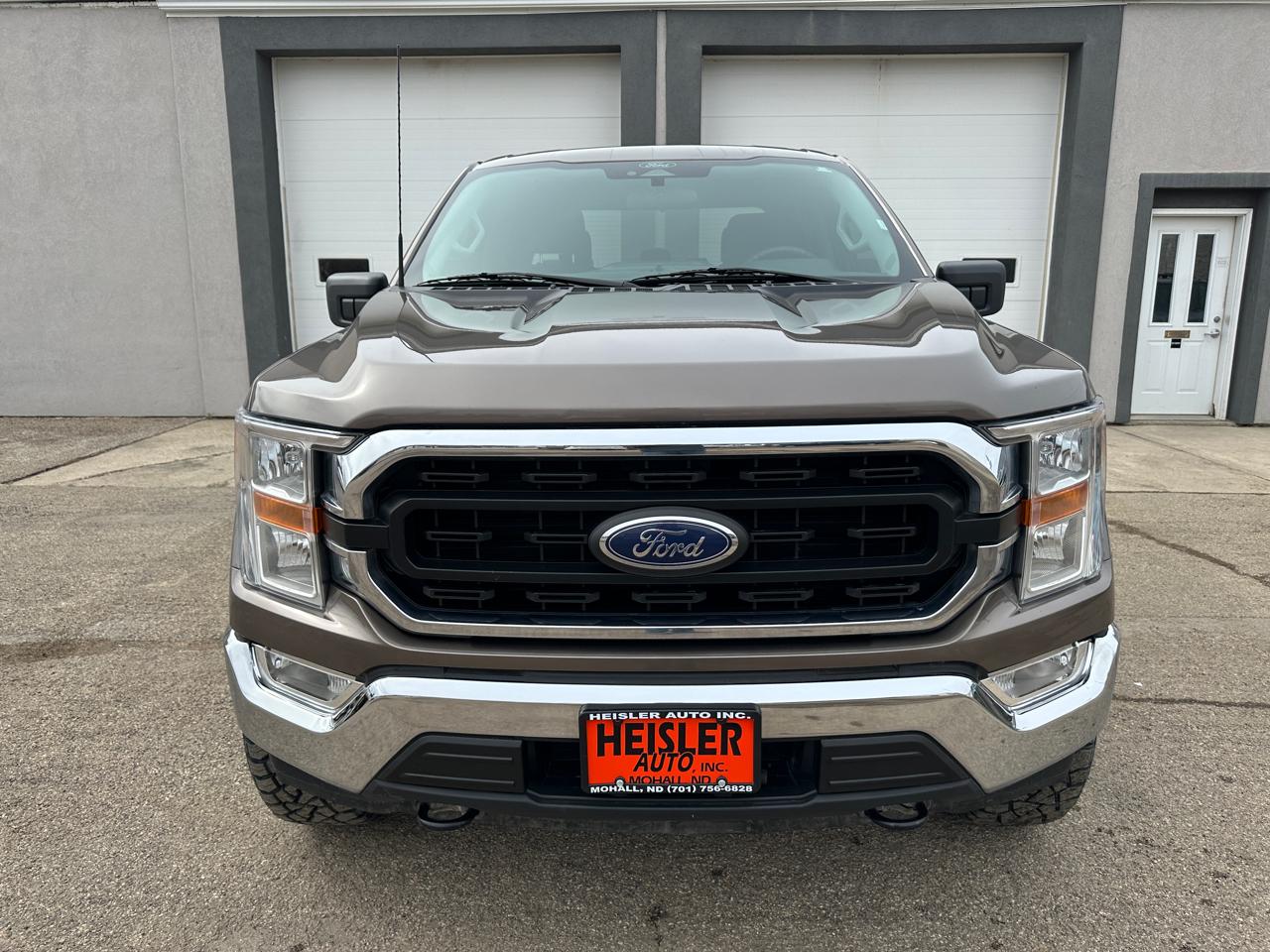 Ford F-150 XLT SuperCrew Short Bed 4WD 2022