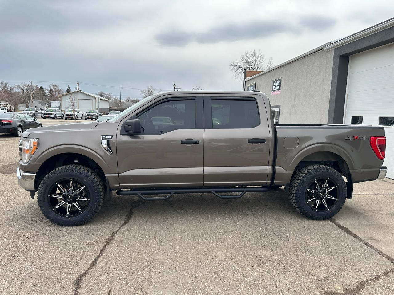 Ford F-150 XLT SuperCrew Short Bed 4WD 2022