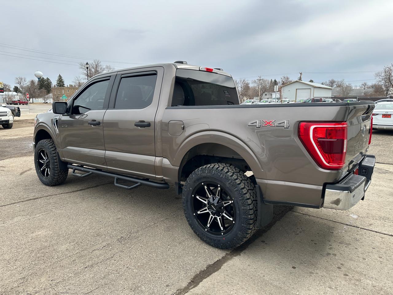 Ford F-150 XLT SuperCrew Short Bed 4WD 2022