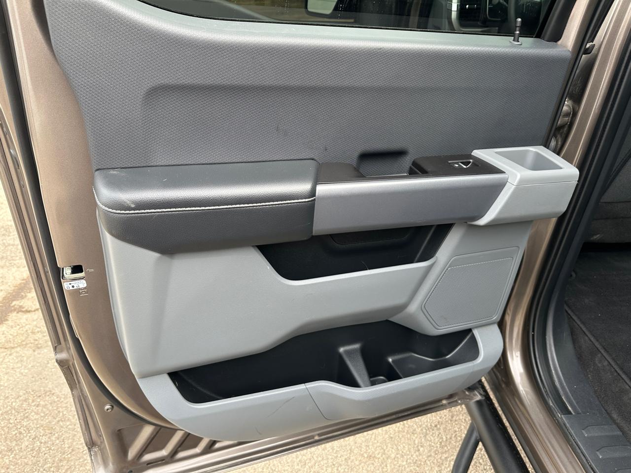 Ford F-150 XLT SuperCrew Short Bed 4WD 2022