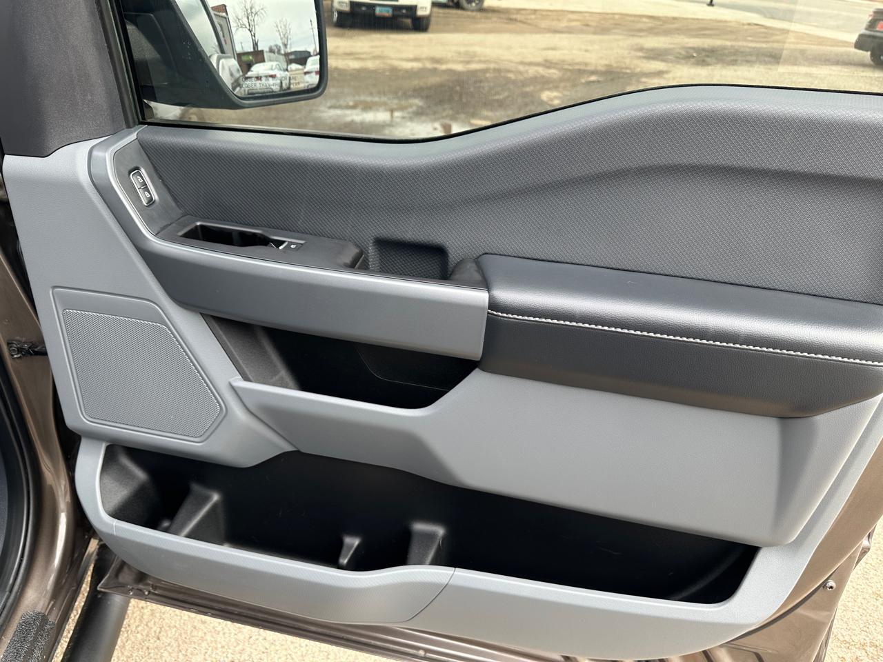 Ford F-150 XLT SuperCrew Short Bed 4WD 2022