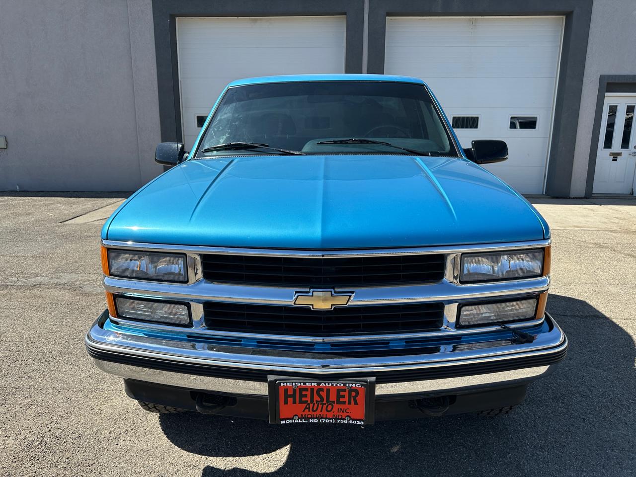 Chevrolet C/K 1500 Reg. Cab 8-ft. Bed 4WD 1995