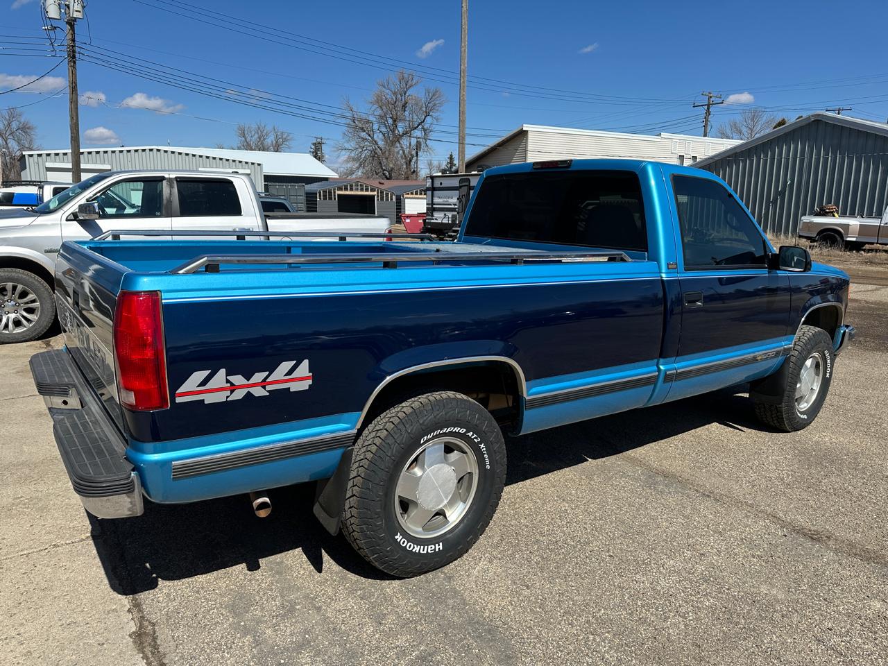 Chevrolet C/K 1500 Reg. Cab 8-ft. Bed 4WD 1995
