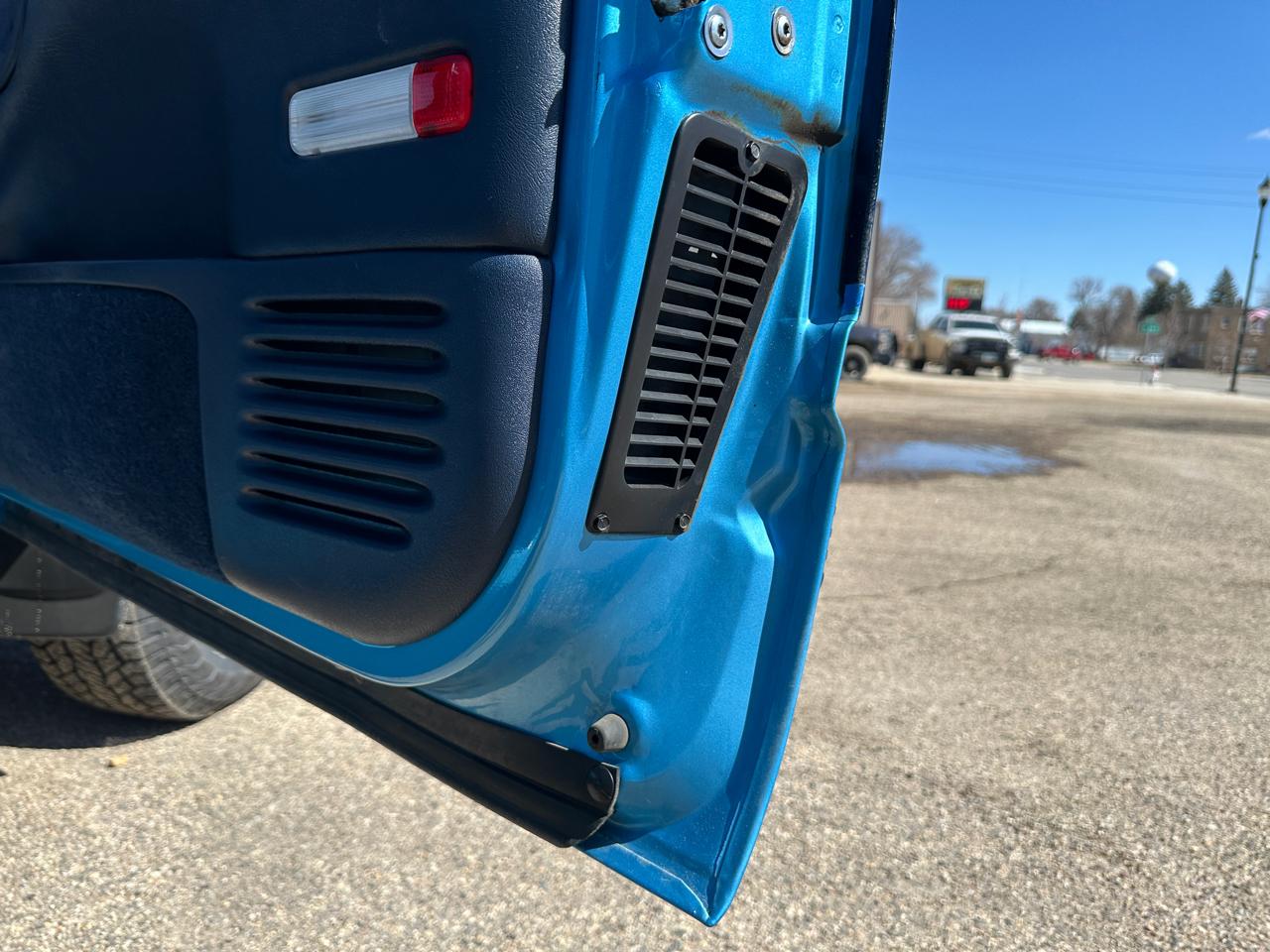 Chevrolet C/K 1500 Reg. Cab 8-ft. Bed 4WD 1995