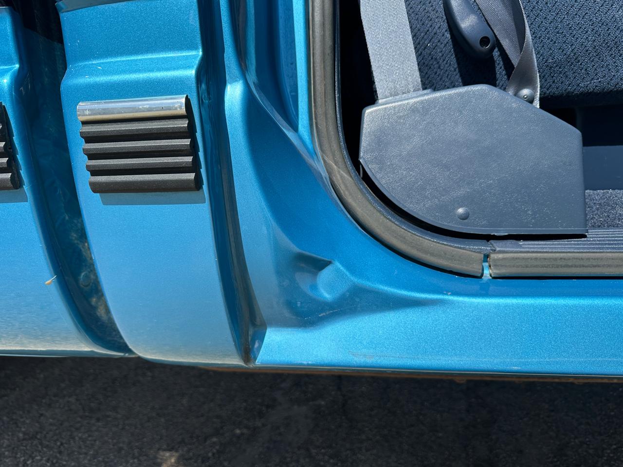 Chevrolet C/K 1500 Reg. Cab 8-ft. Bed 4WD 1995