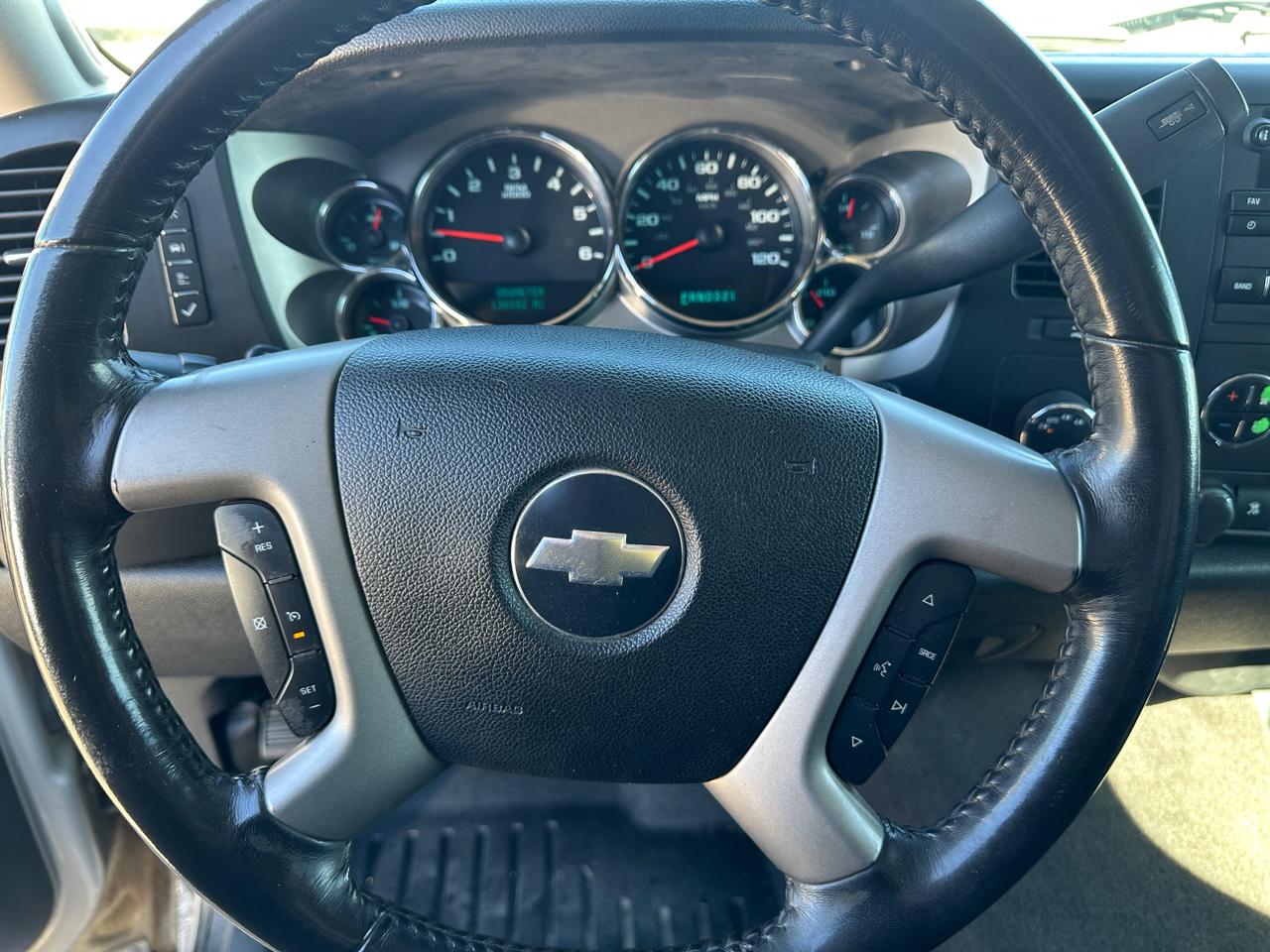 Chevrolet Silverado 1500 1LT Crew Cab 4WD 2008